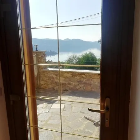 Lago D'orta Ampio Monolocale Con Vista Laplesna Appartement