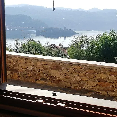 Lago D'orta Ampio Monolocale Con Vista Laplesna 펠라
